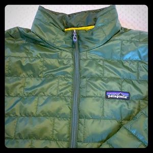 Patagonia light weight jacket